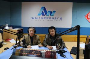 益和熱力公司董事長、總經(jīng)理?xiàng)钣婪逶谖沂芯W(wǎng)上市民之家與廣大用戶群眾及網(wǎng)友進(jìn)行了在線交流溝通